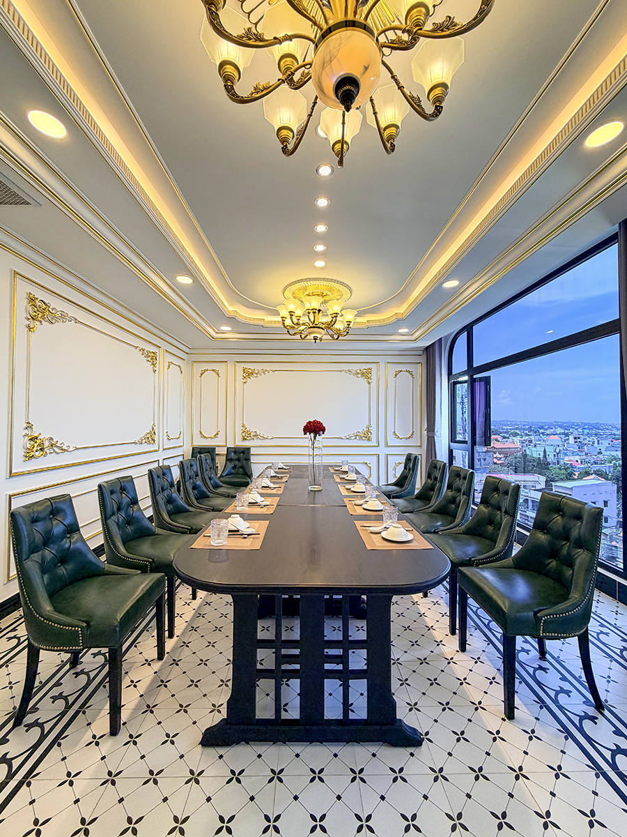 Không gian nhà hàng